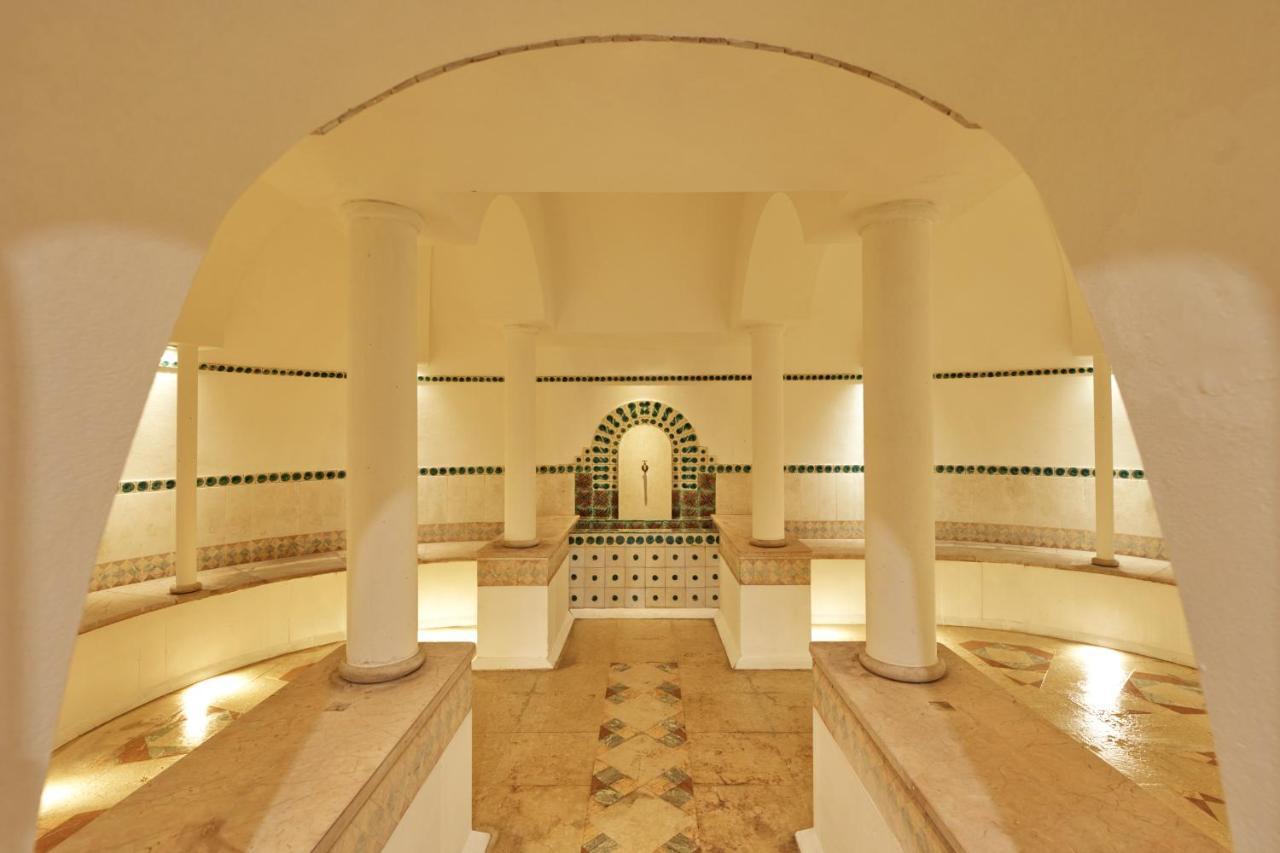 Brindos, & Chateau - Relais & Chateaux - Biarritz Hotel